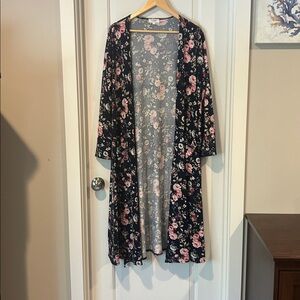 LuLaRoe Black and Pink Floral Kimono